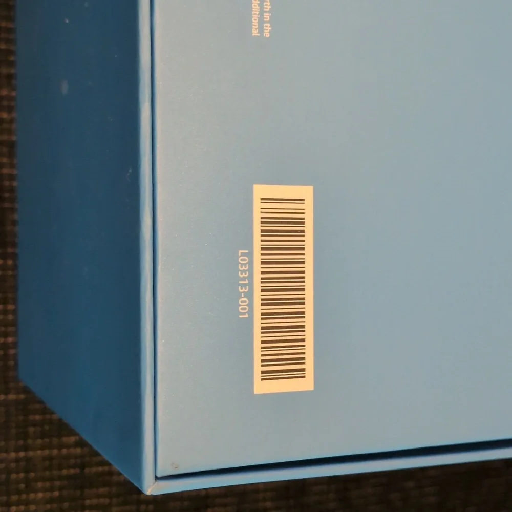 NIB HP VR Headset And Controllers